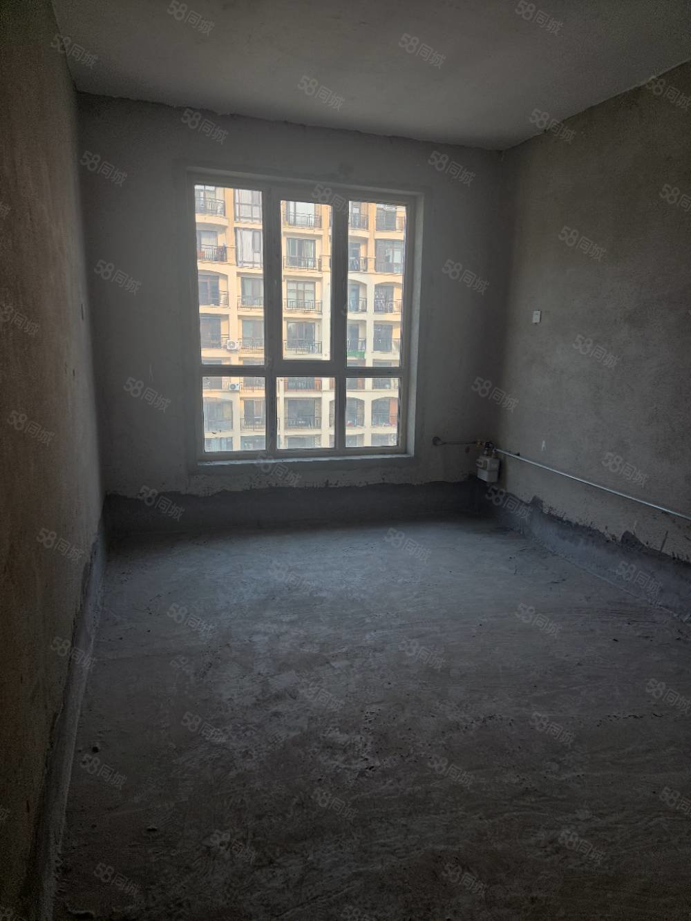 御品天下3室1厅2卫160㎡南北55.8万