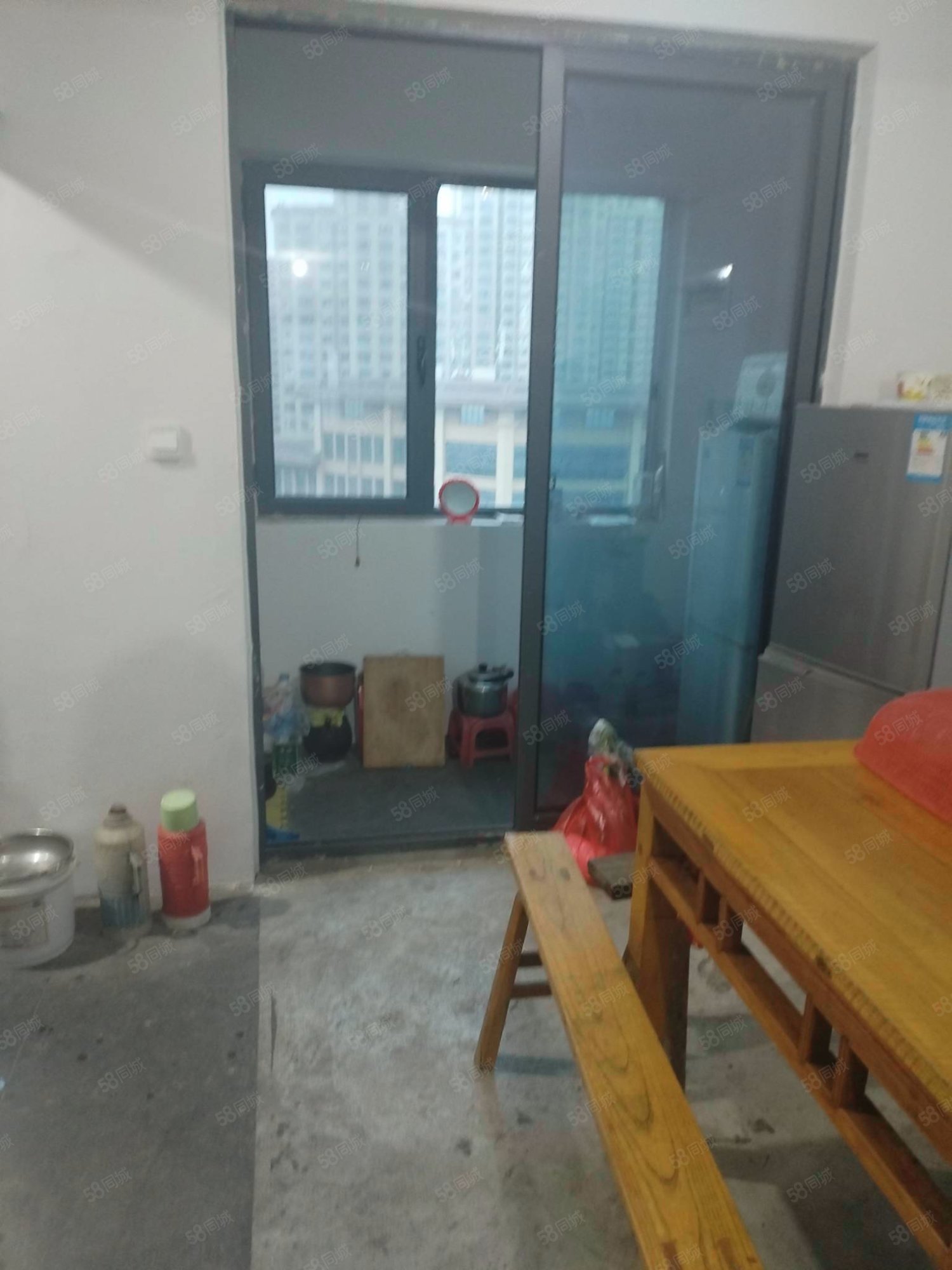 岠嶂山B区3室2厅2卫138㎡南56万