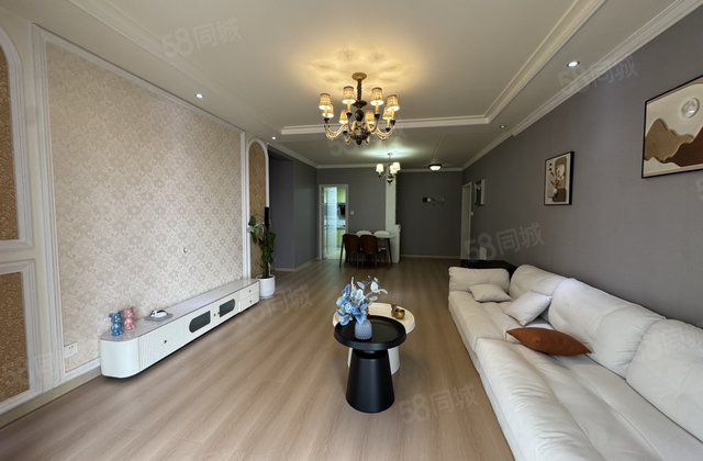 公园20183室2厅118.12㎡115.8万二手房图片