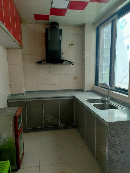 江华小区3室2厅2卫117㎡南北43.8万