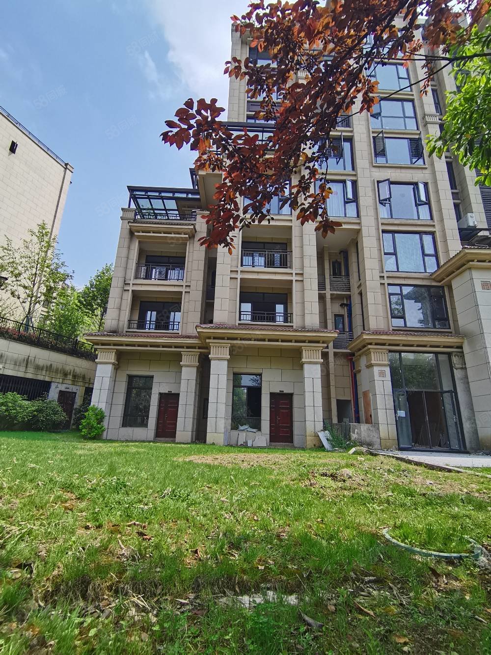 美的国宾府211平洋房顶层复式精装修带地暖230万关门卖