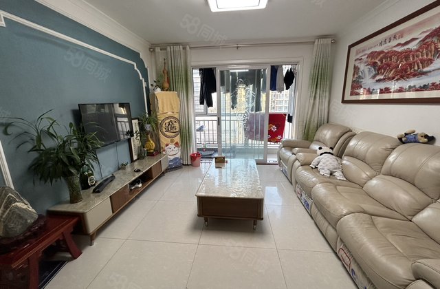 新东方龙湾在水一方 边户南北通透 三室两厅两卫商品房随时看房