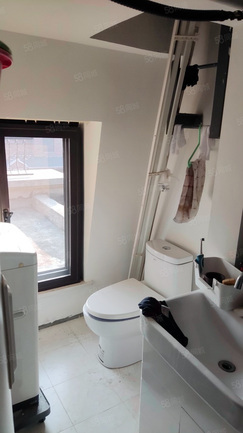 西山藝境6號院(別墅)4室1廳3衛(wèi)186.41㎡南北1200萬