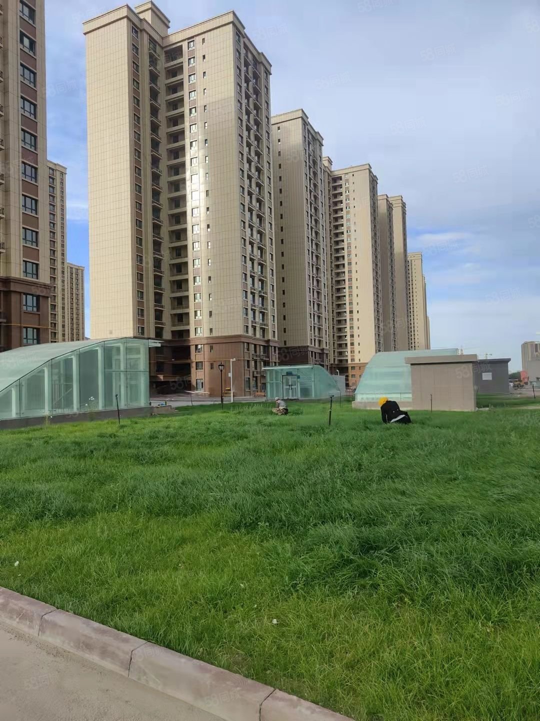 53万入住沙区仓房沟路公务员小区105平三室02户南北有钥匙