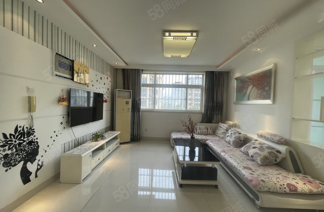 七中东临欧景丽都 边户精装修带50平大车库免大税