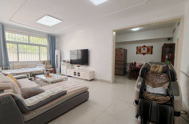 柳泉公安小区！孝心一楼！三室朝阳！双阳台！