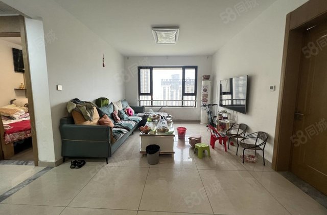 南北通透 正规商品房 双卫 带电梯 中间楼层 次新小区