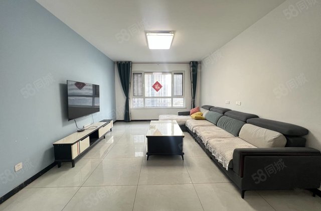 民生凤凰城8号院三叶草户型  装修好 ，带车位，储藏室，