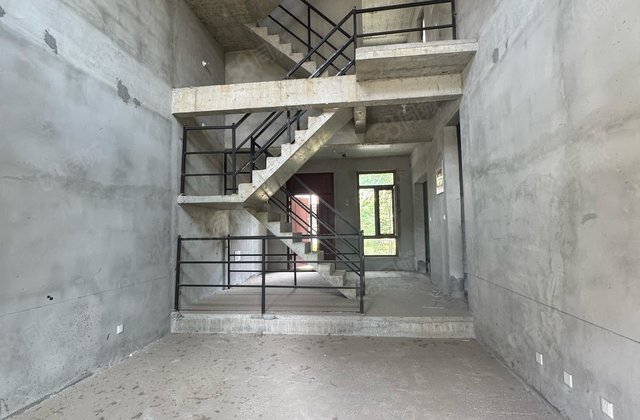 急售度假区别墅 盛世天湖 前后带院免大税可按揭