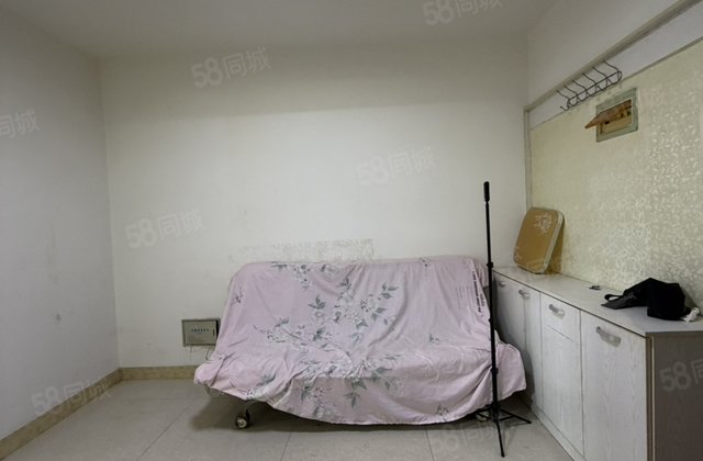 东方小区1室1厅39㎡7.5万二手房图片