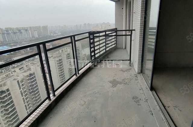 汇金时代广场4室2厅122.27㎡31.8万二手房图片