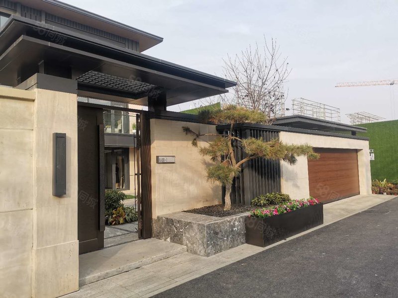 棋盘山汇置山湖 合院别墅150平实得380赠送花园 省实验