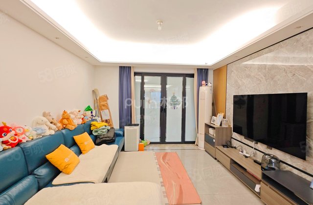 万科里金域国际(四期)4室2厅140.22㎡260万二手房图片