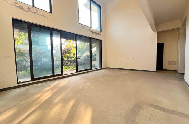 融创玖棠府(别墅)5室3厅236.97㎡1088万二手房图片