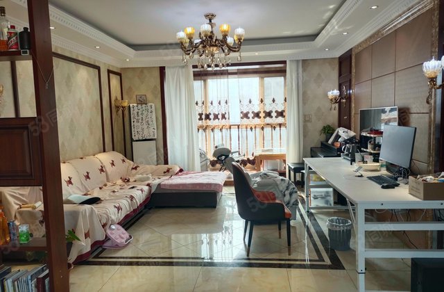 卡纳圣菲4室3厅210㎡129.9万二手房图片