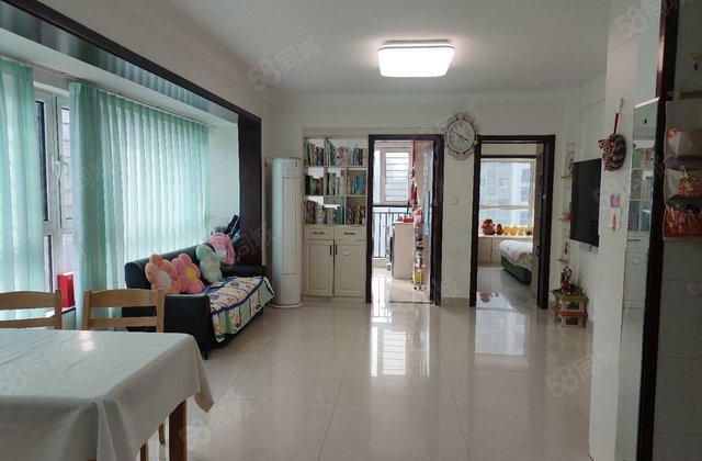 光明  对面 阿卡迪亚边户 精装三室 免大税