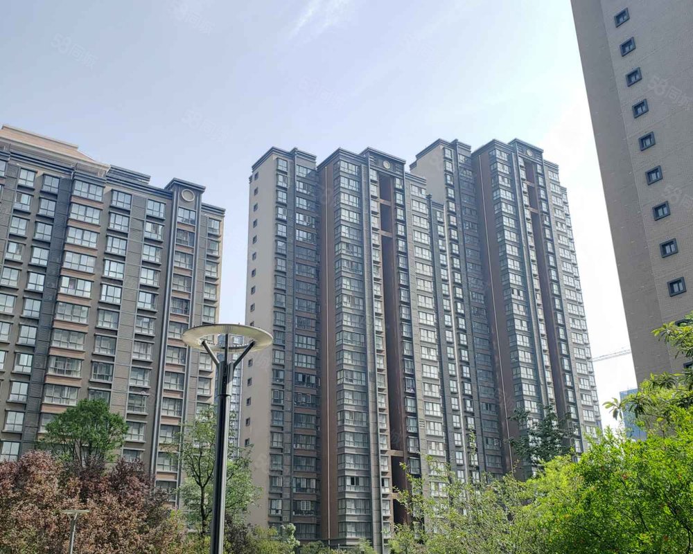 长庆湖滨花园二期绕城高速以外