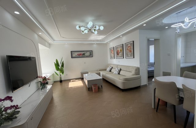 西湖馨苑！新出精装3室2厅1卫！凤凰楼层采光特别棒！