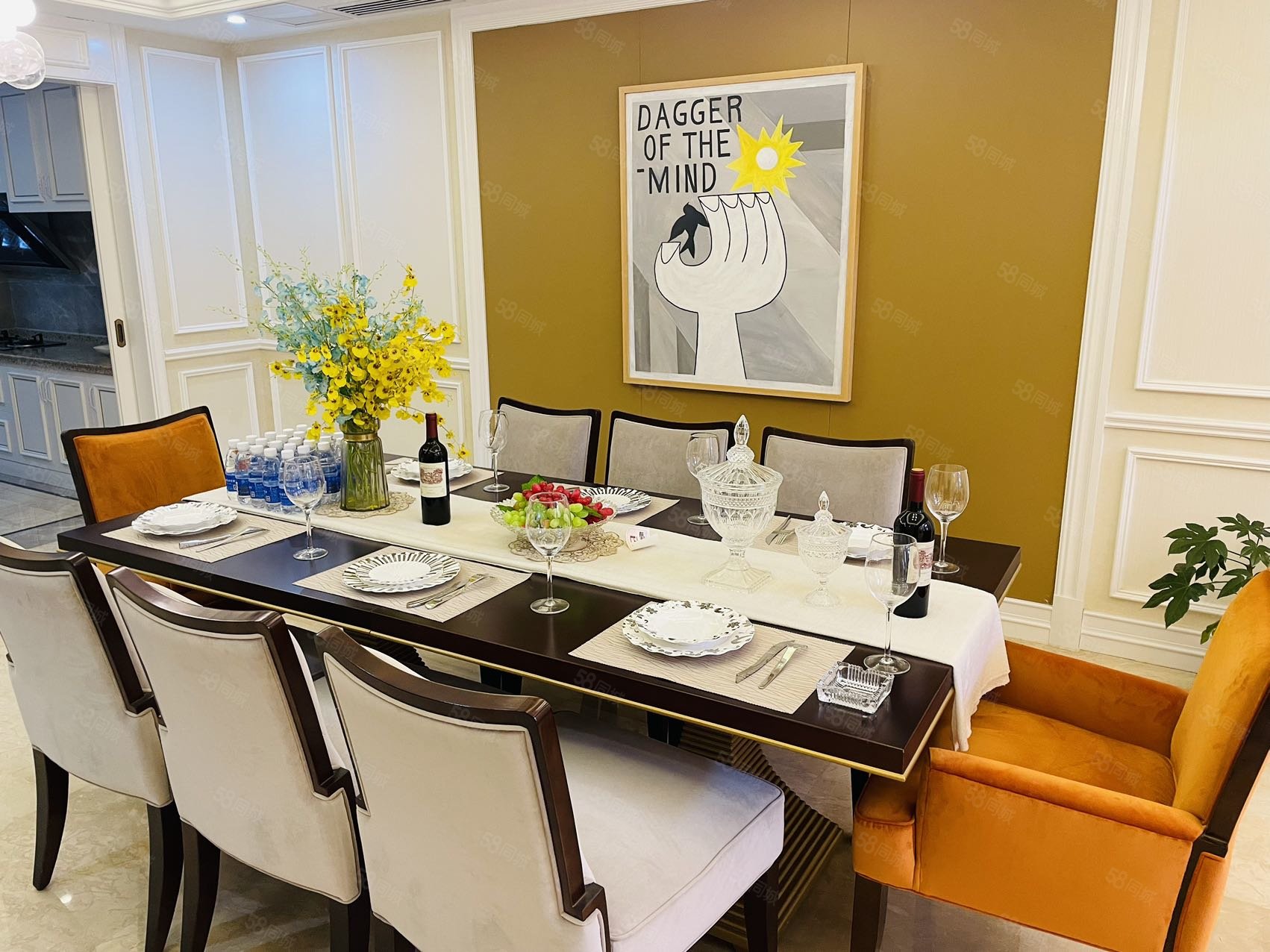 北部新洲莱茵别墅5室2厅3卫260㎡东西198万