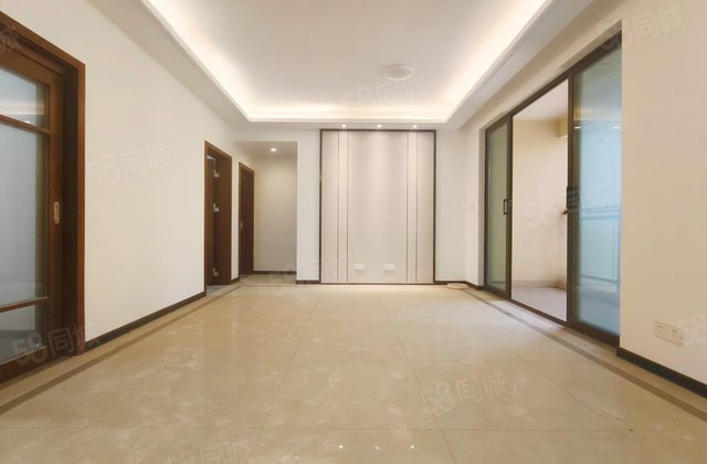 和泓文华府(南区)4室2厅111㎡52万二手房图片