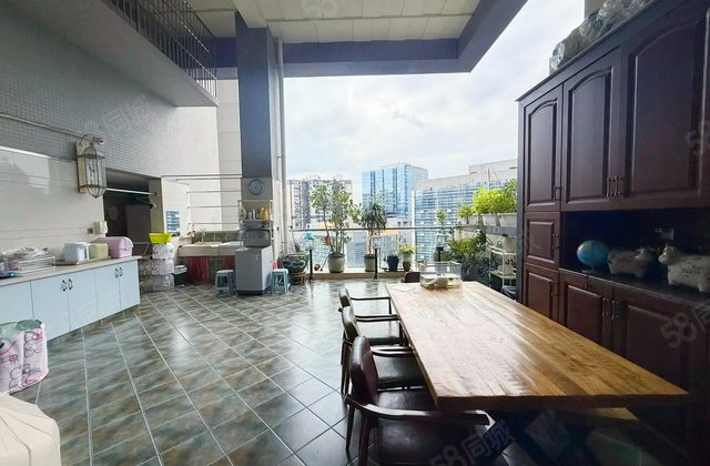 合景誉峰(东区)5室2厅245㎡1900万二手房图片