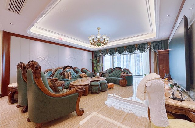 豪华装修  碧桂园碧丽湾  大平层  双车位   带家具