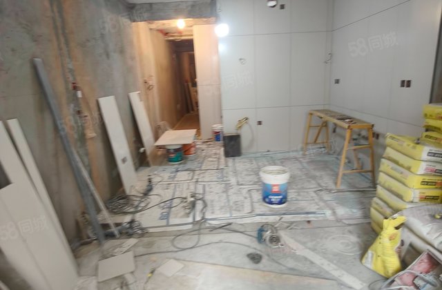 镇宁路465弄小区2室1厅49.37㎡251万二手房图片
