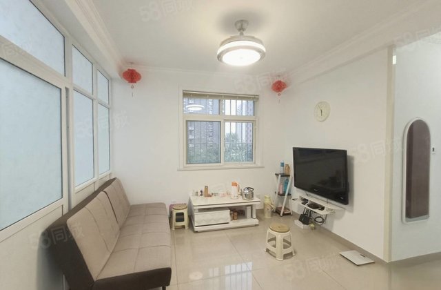 精装修 中间楼层 东昌中学一类一 新星  交通便捷 南北通透