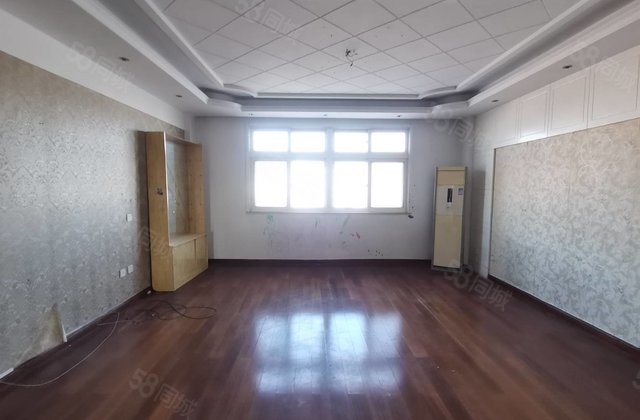 水城中学 第三人民医院 嘉禾公寓B座 三室二卫有钥匙随时看房