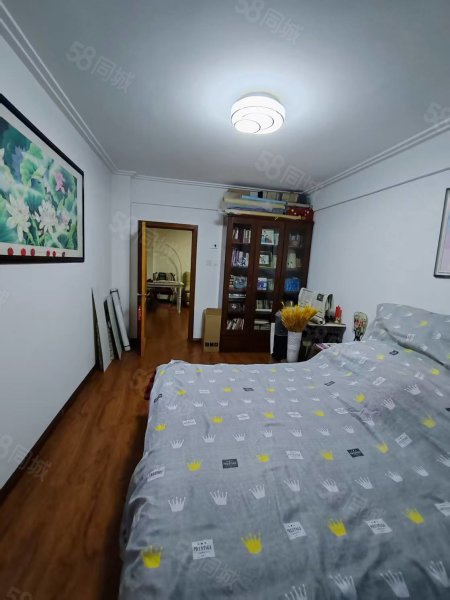 樱桃花园3室2厅1卫156㎡南北54.8万