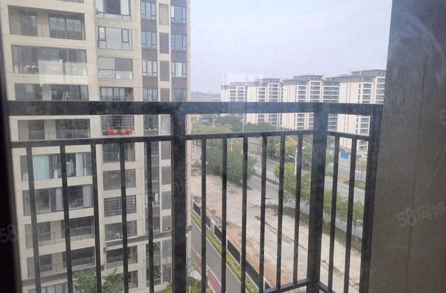 国投景园4室2厅144.86㎡108万二手房图片