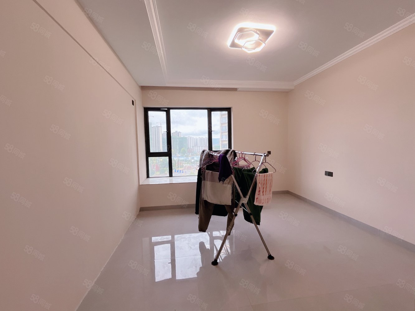 航旅和润居3室2厅2卫126㎡南北68.8万