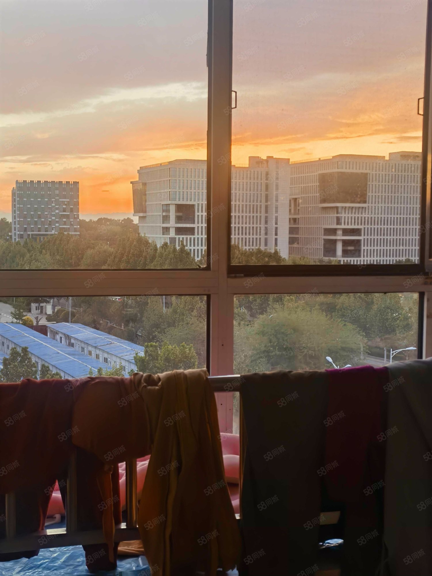 馬可匯1室1廳1衛(wèi)90.02㎡南120萬