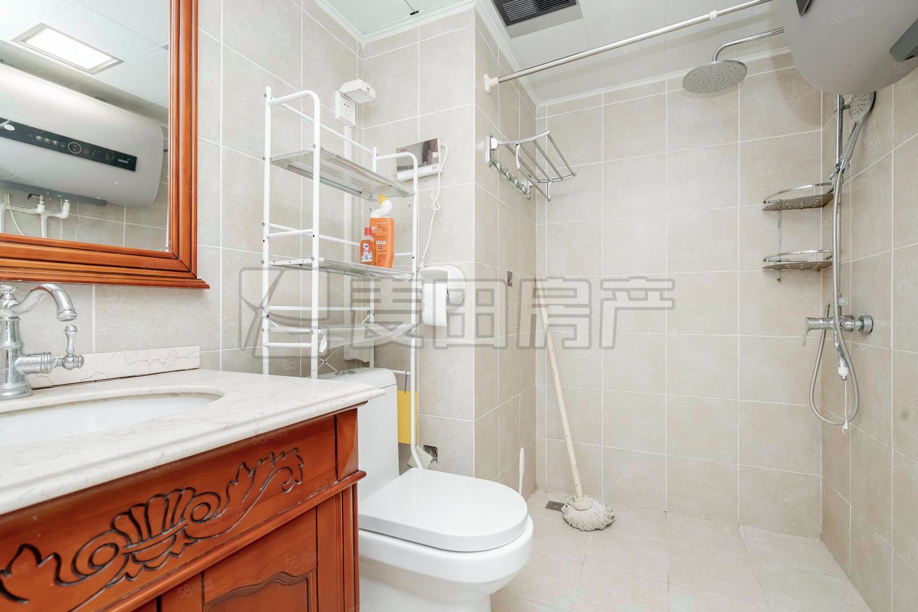 褐石園2室1廳1衛(wèi)68.29㎡南北1060萬(wàn)