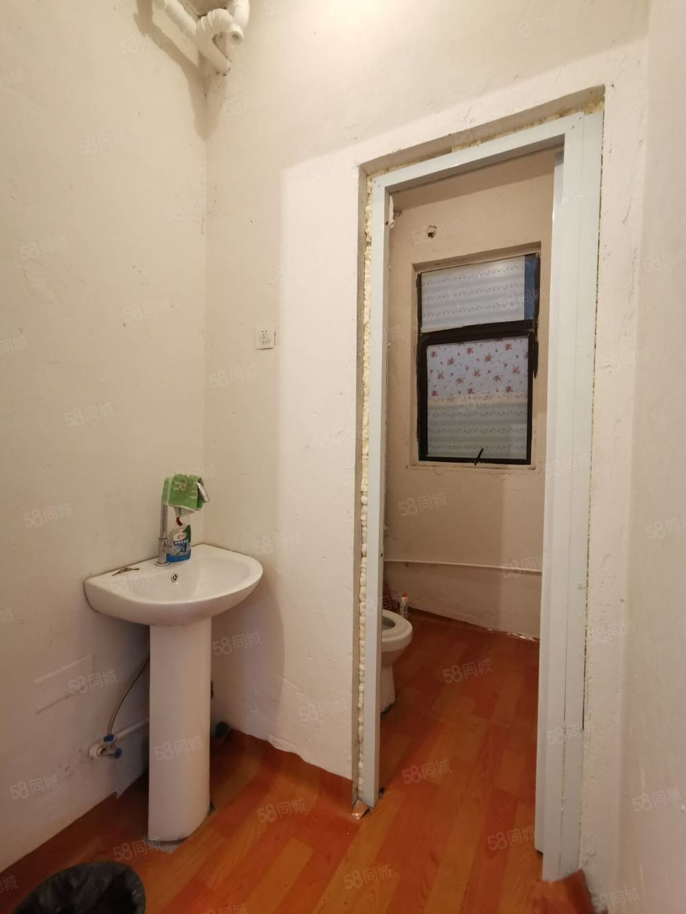 皖州金悦3室2厅1卫97㎡南北70万