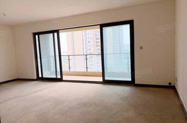 碧桂园海德公园4室2厅137.93㎡149.8万二手房图片