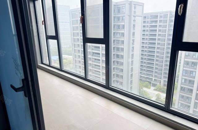 绿城招商柳岸晓风4室2厅132.59㎡291万二手房图片