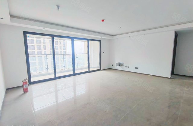 金玉府(北区)4室2厅140㎡136万二手房图片