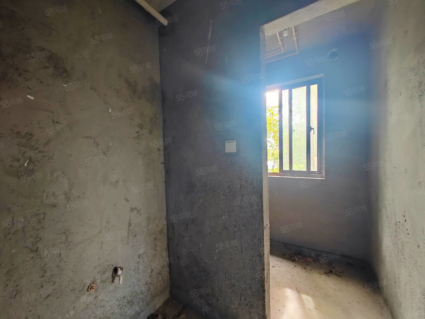 北京城房京城华府4室2厅2卫128㎡南北77万