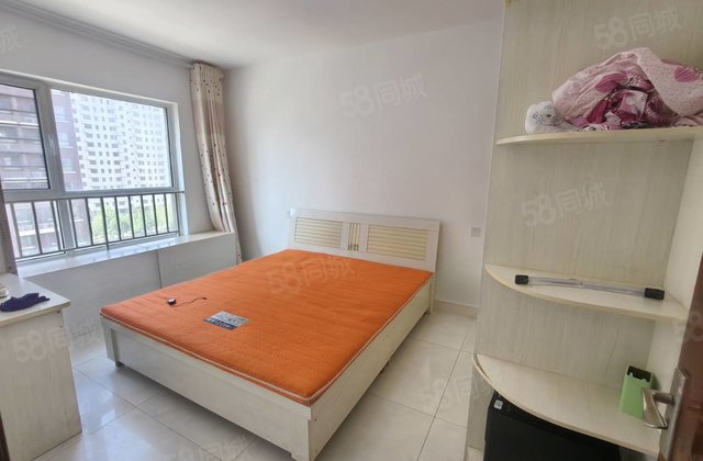 带车位 敞亮大两室 水岸花语 精装 好楼层随时看房