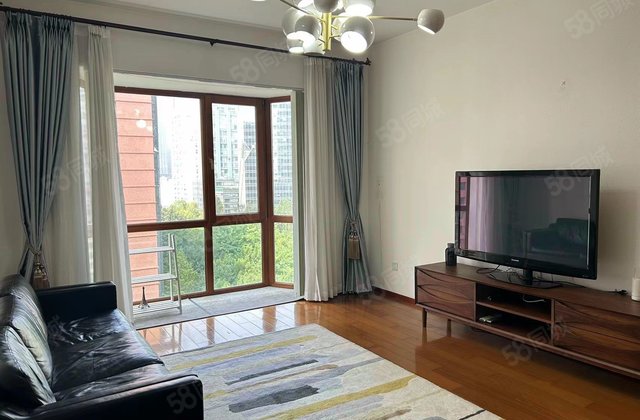 蓝堡国际公寓2室2厅131.06㎡1000万二手房图片