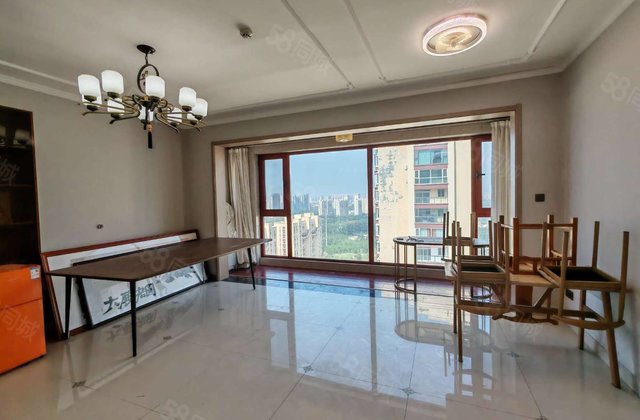 财干路朗悦府对过，金田阳光，单价4000多，边户，水城印象