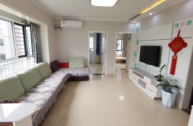 光明  附近 阿卡二期 电梯5楼 精装三室 满五