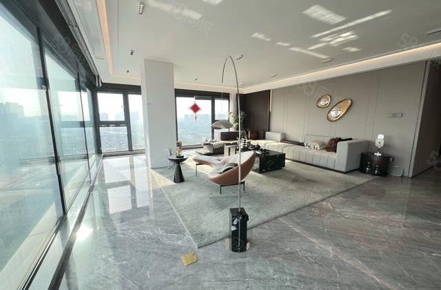 璞樾御珑湖4室2厅199.58㎡220万二手房图片