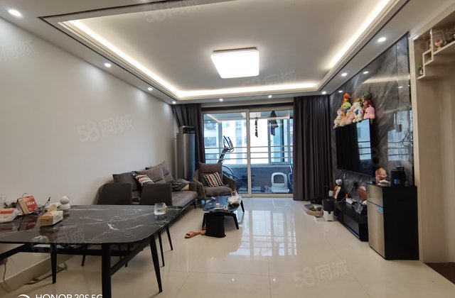 实拍 湖边 真正精装修 观景电梯凤凰层 城市主人 观澜一品