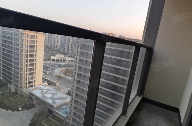 江东四区3室1厅102㎡85万二手房图片