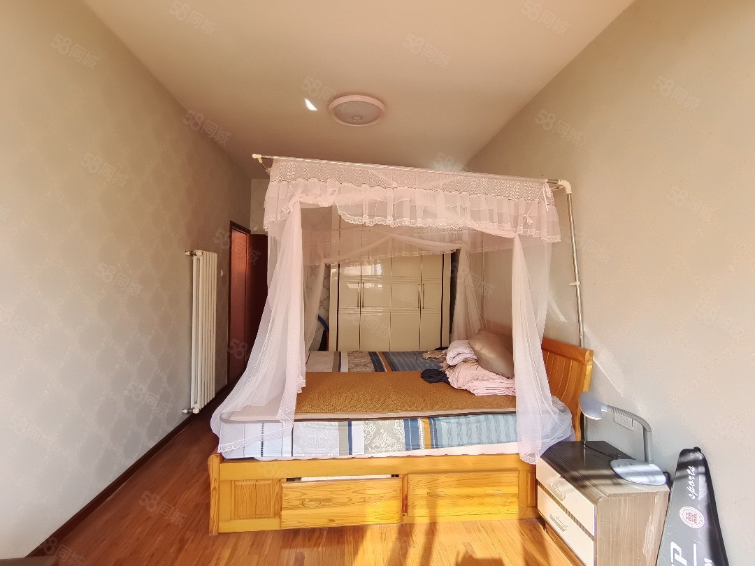 东岳山庄2室2厅1卫90㎡东37万