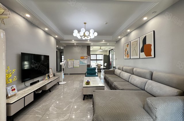 水晶兰天4室2厅135.98㎡145万二手房图片