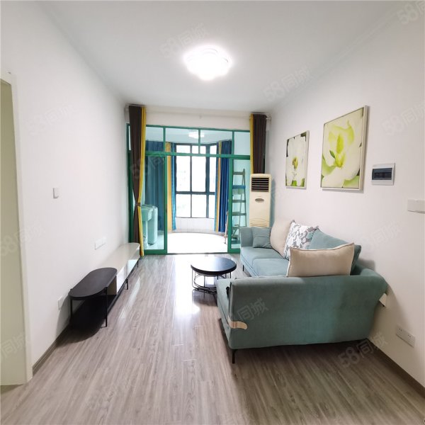 星加坡花园3室2厅2卫134.18㎡南北150万