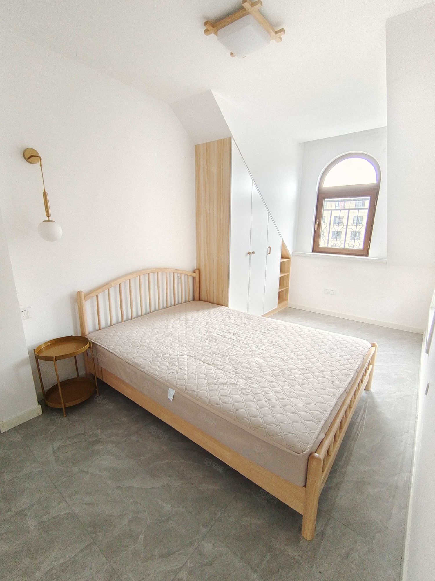 南湖一号(东区)2室1厅1卫60㎡南16.8万